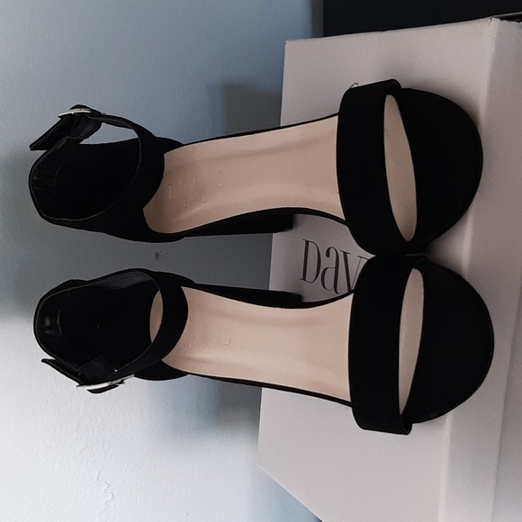 Block Heel Ankle Strap Sandal - Picture 5 of 5